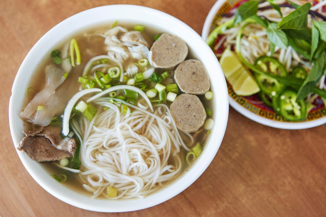 Pho Tai Gan Bo Vien.