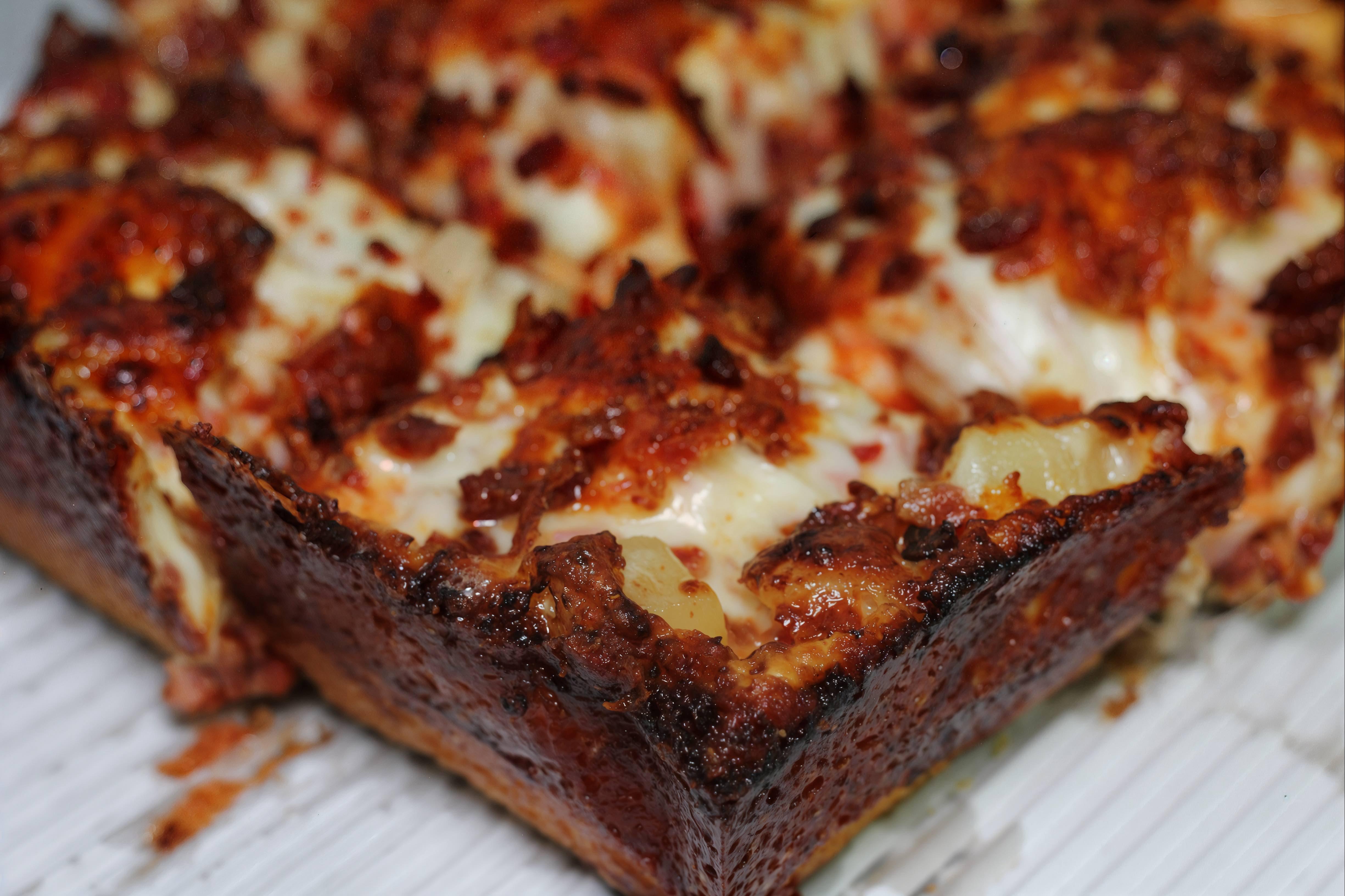 6x6 Hawaiian Pizza.