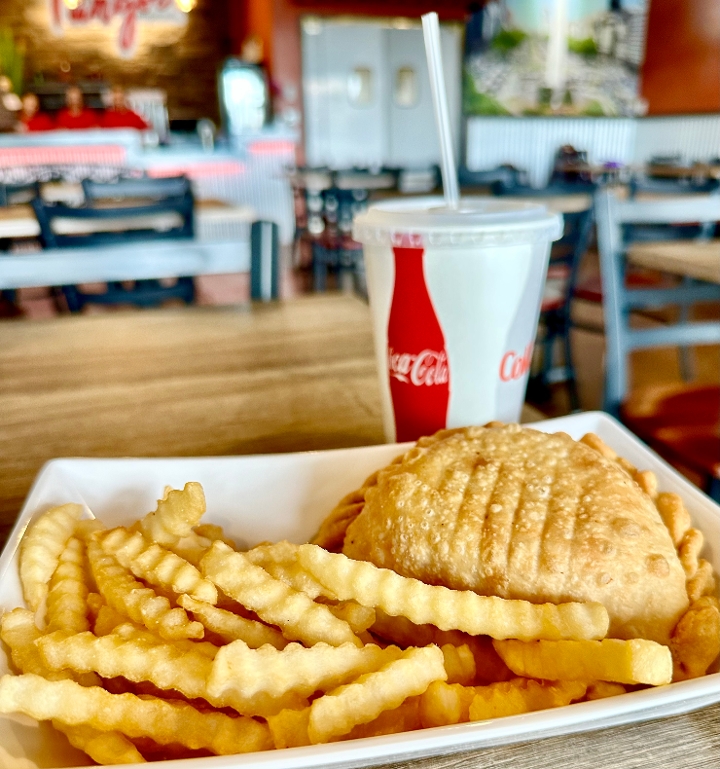 COMBO EMPANADAS FRIES.