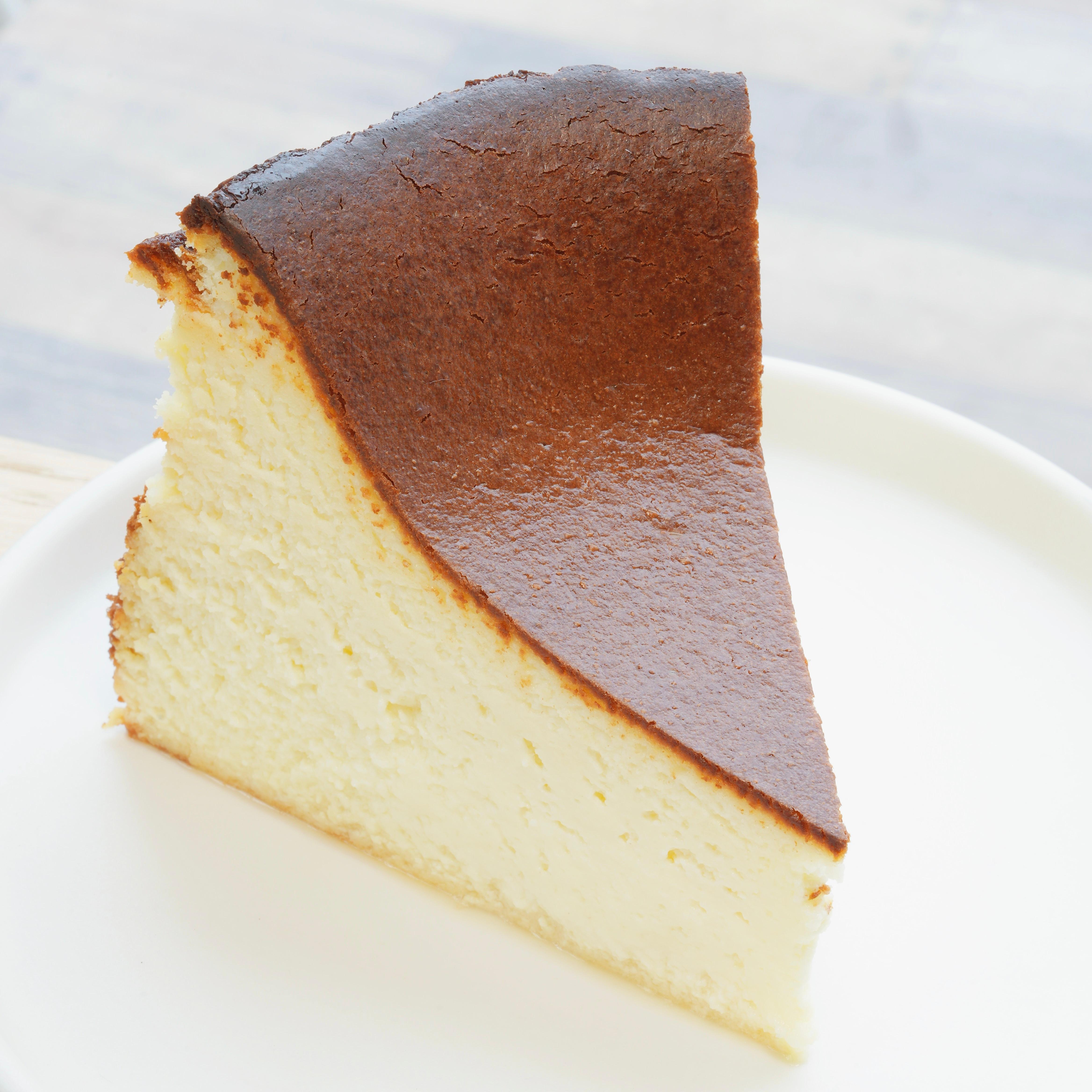Basque Cheesecake Slice - Original.