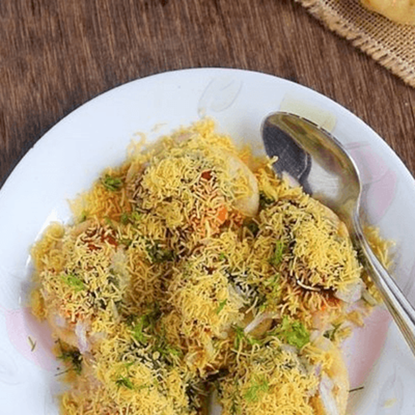 Sev Puri (Mini-puri Shelled with Sev / Chick Pea Savory).