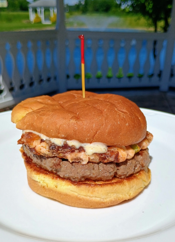 Jalapeño Popper Burger.
