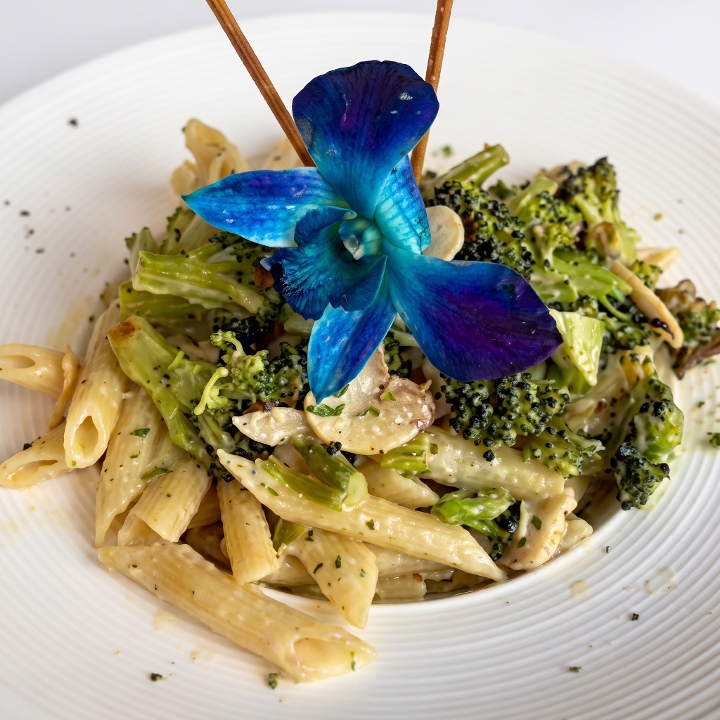 Penne & Broccoli.