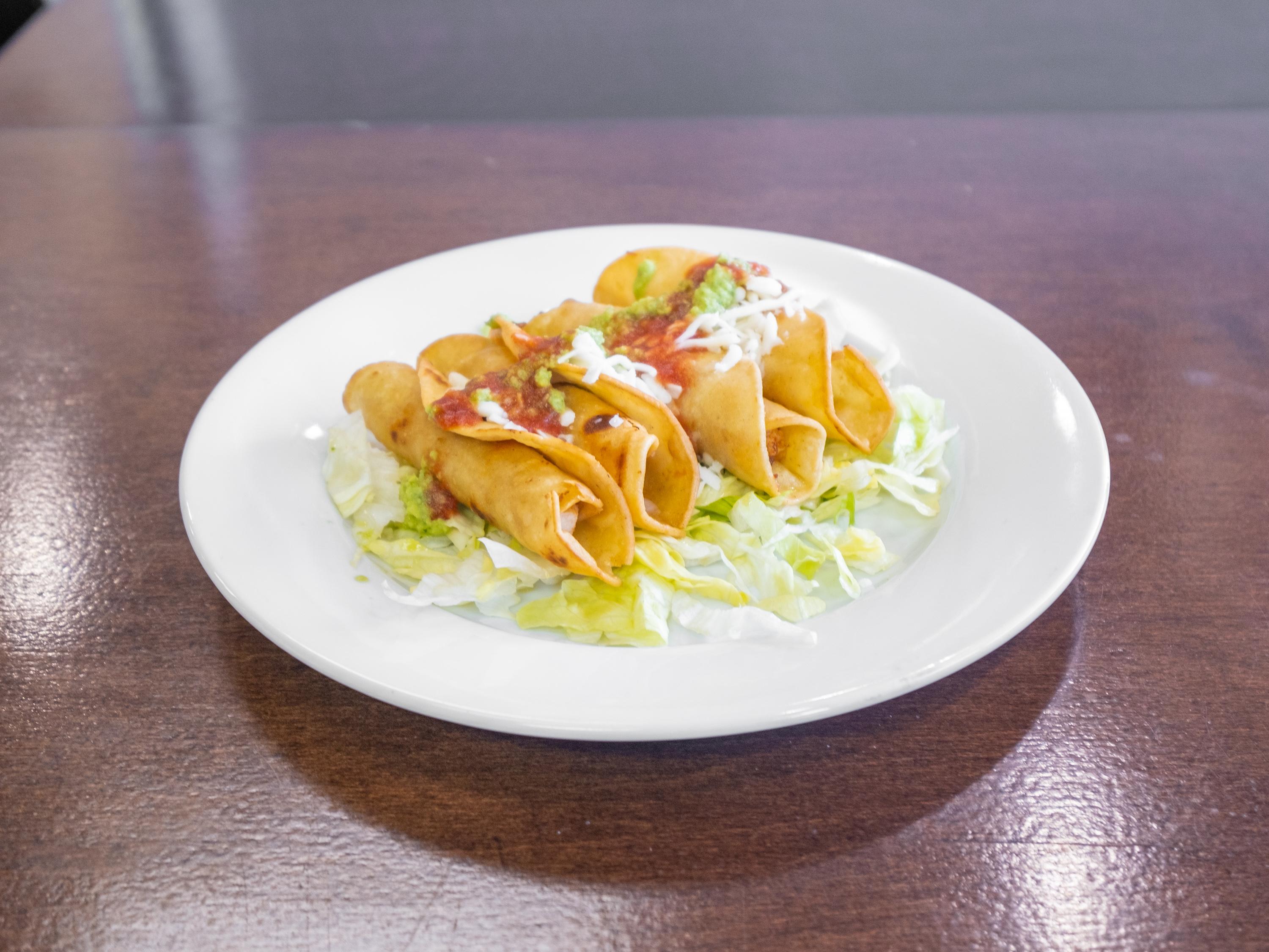 Tacos Dorados.