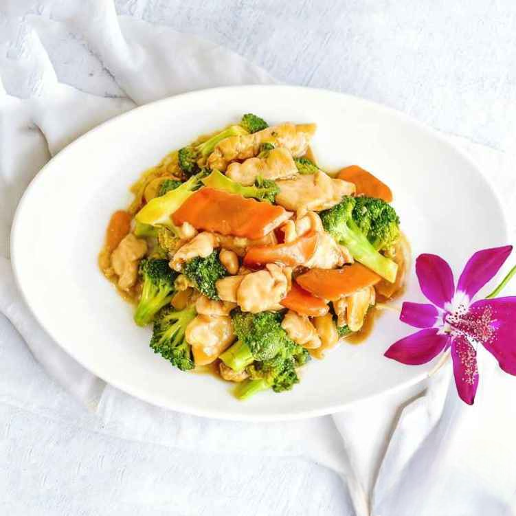 CK6. 西芥蘭雞/Chicken with American Broccoli Poultry.