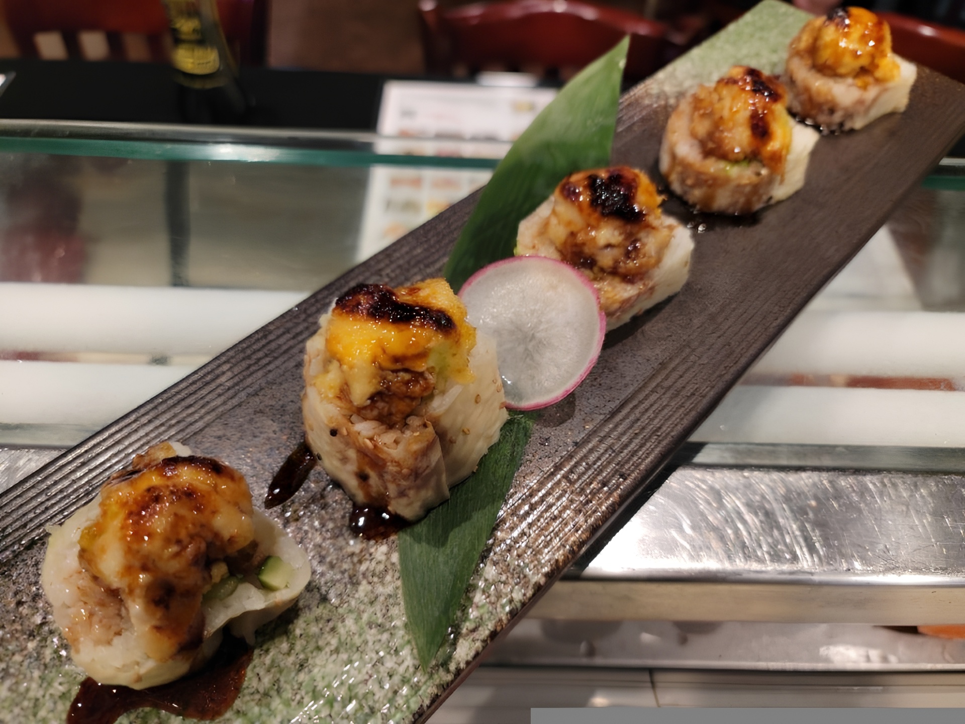 TR4-CRUNCH EEL BLUE CRAB.