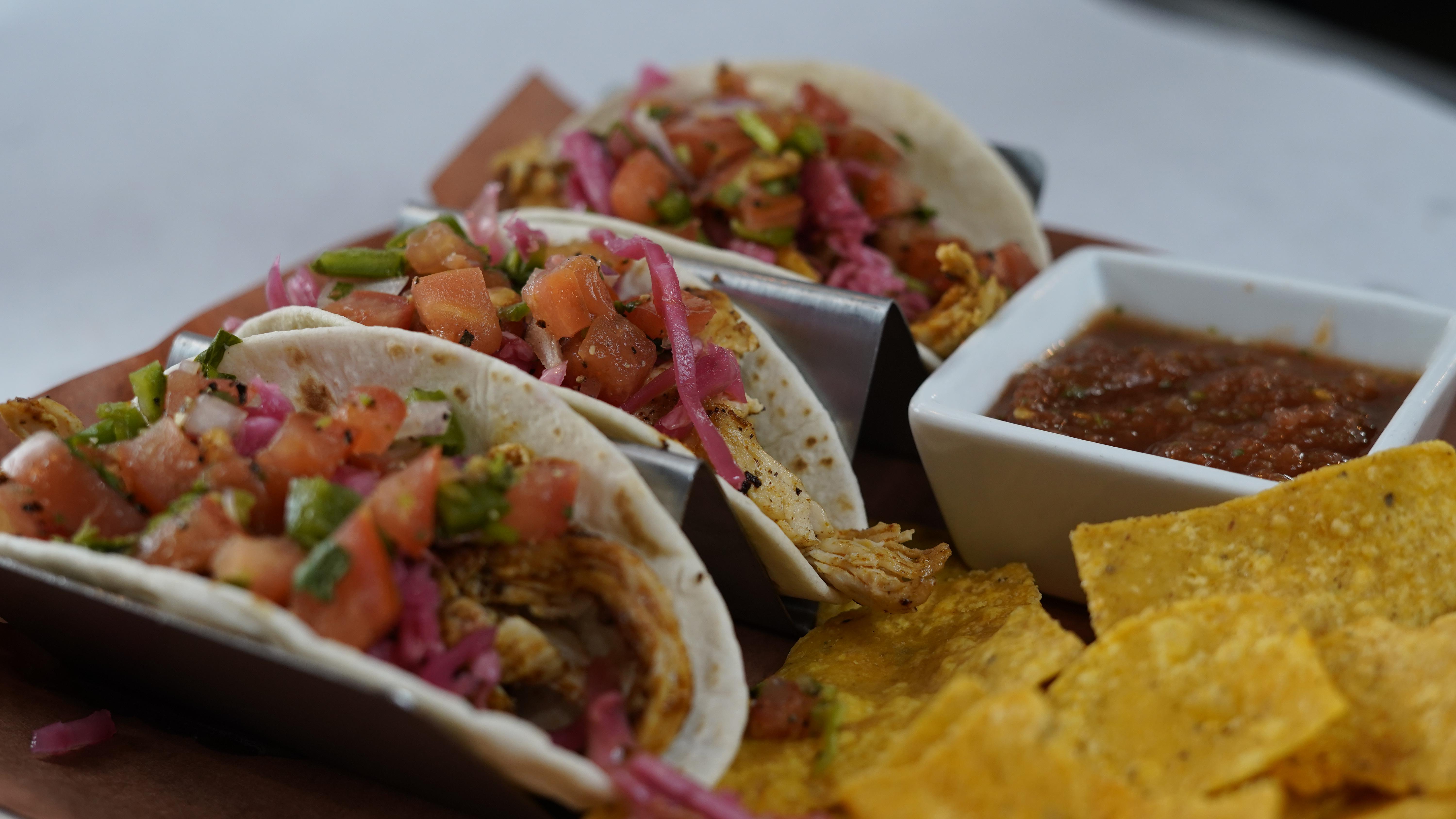 Tres Tacos Amigos.