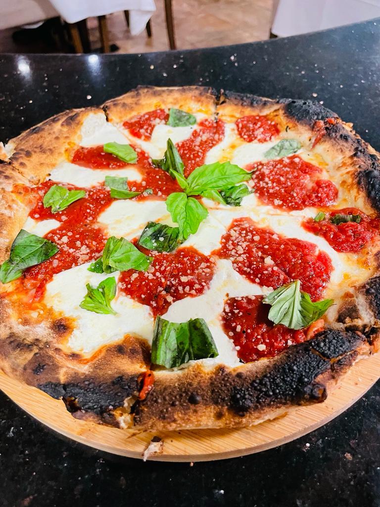 Margherita Pizza.