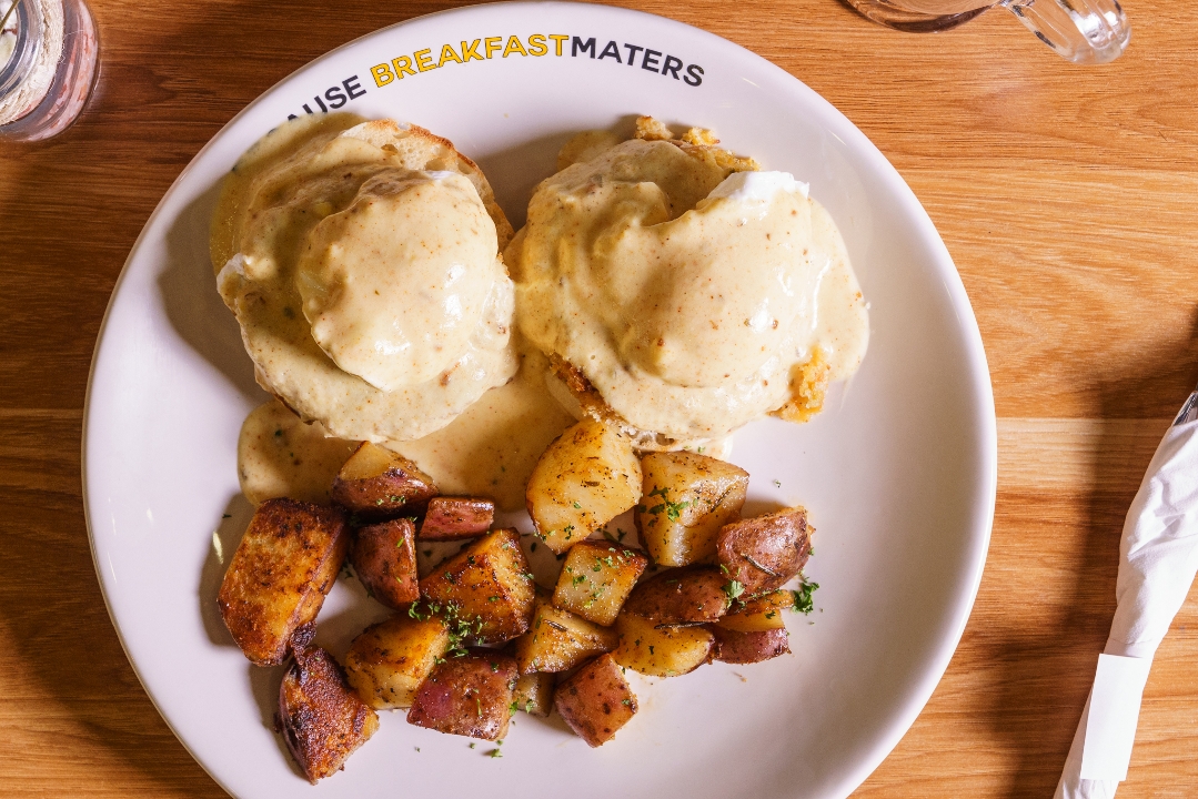 Crabcake Benedict.