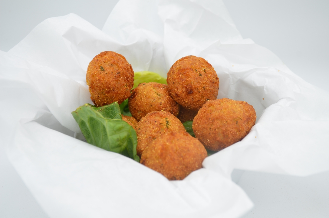 HUSH PUPPIES.
