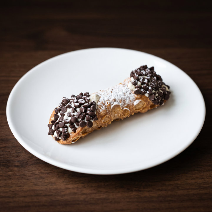 Cannoli.