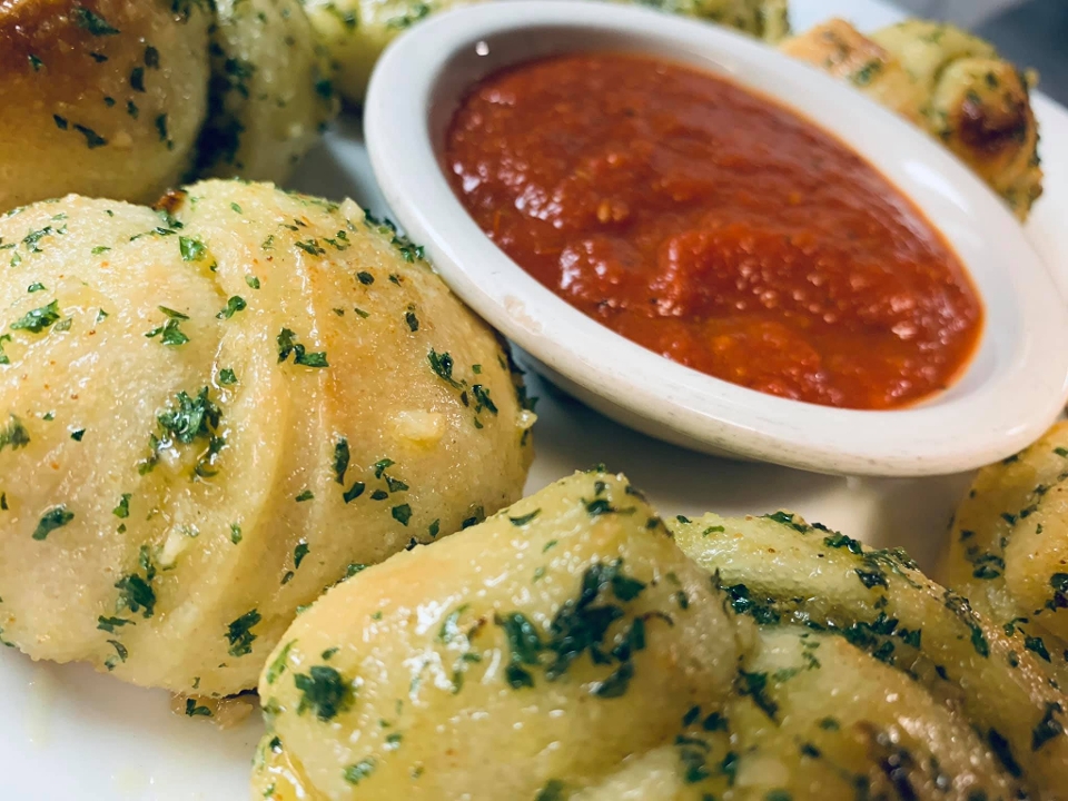 Garlic Knots.