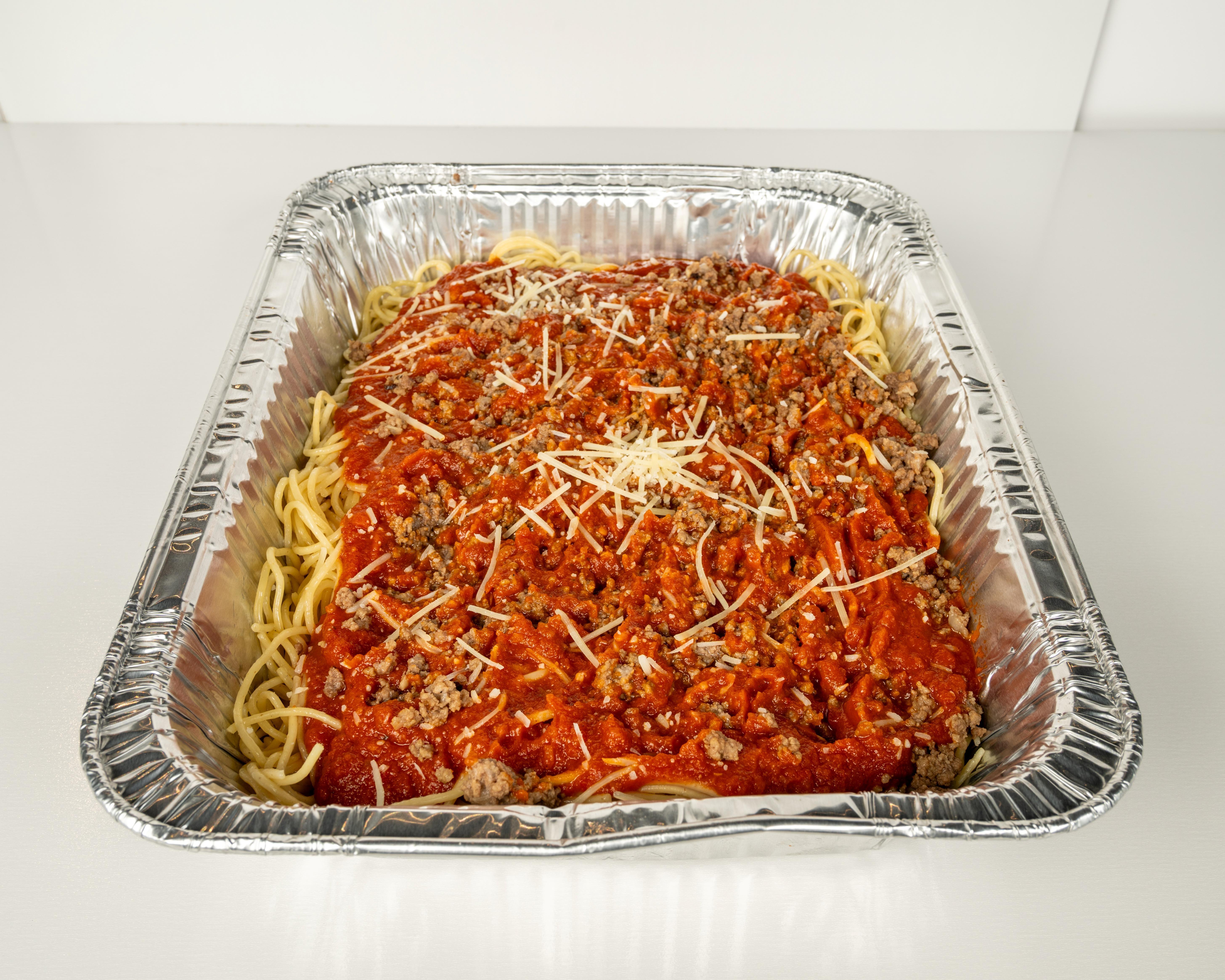 Spaghetti with Meat Sauce Tray (Catering).