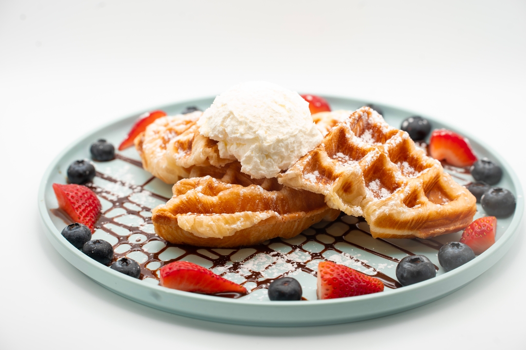 Croffle w/ Mixed Berries.