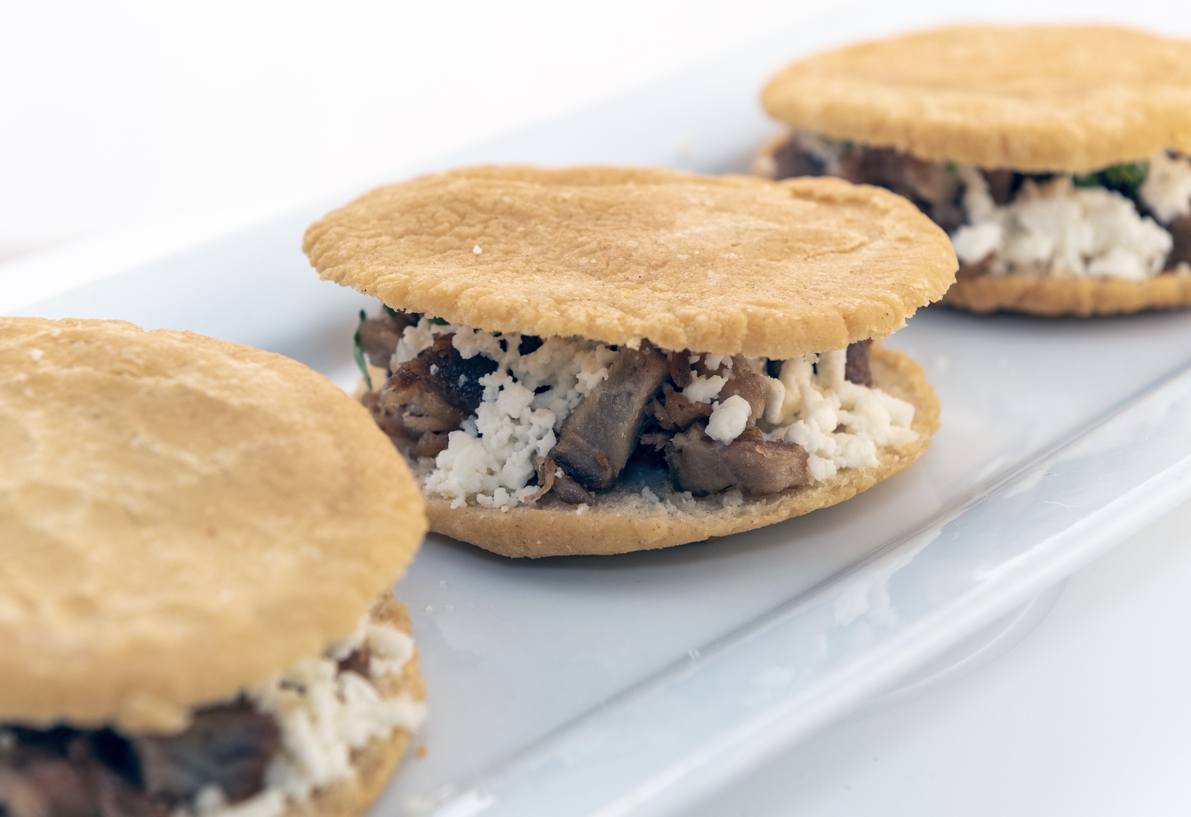 Gordita (3) Plate.
