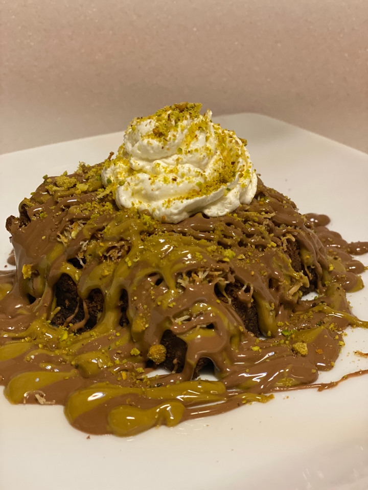 Dubai Chocolate Special Brownie.