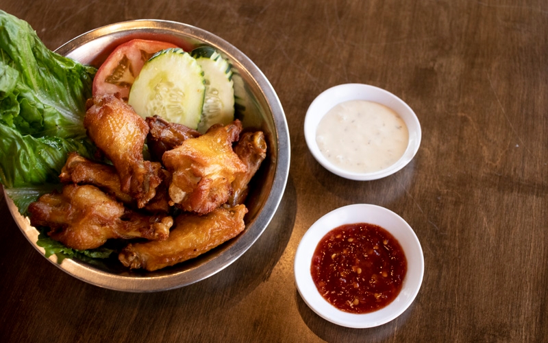 106 Chicken Wings (6 pcs).