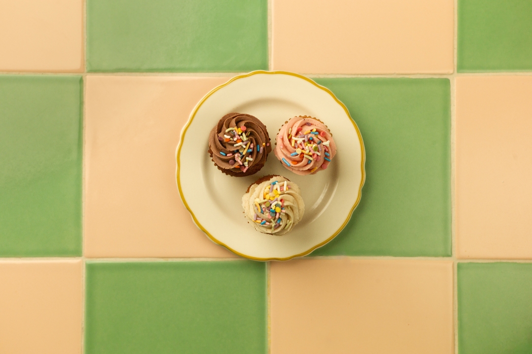 Mini Strawberry Cupcake.