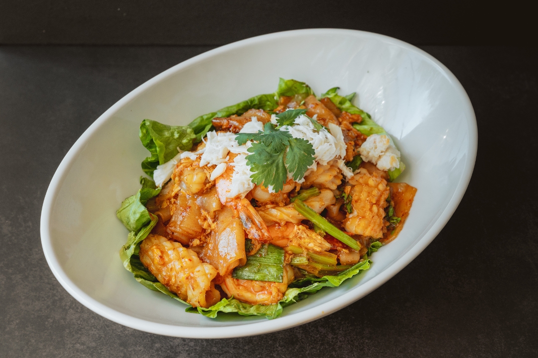 Pad Kua Taley Noodles (Seafood).