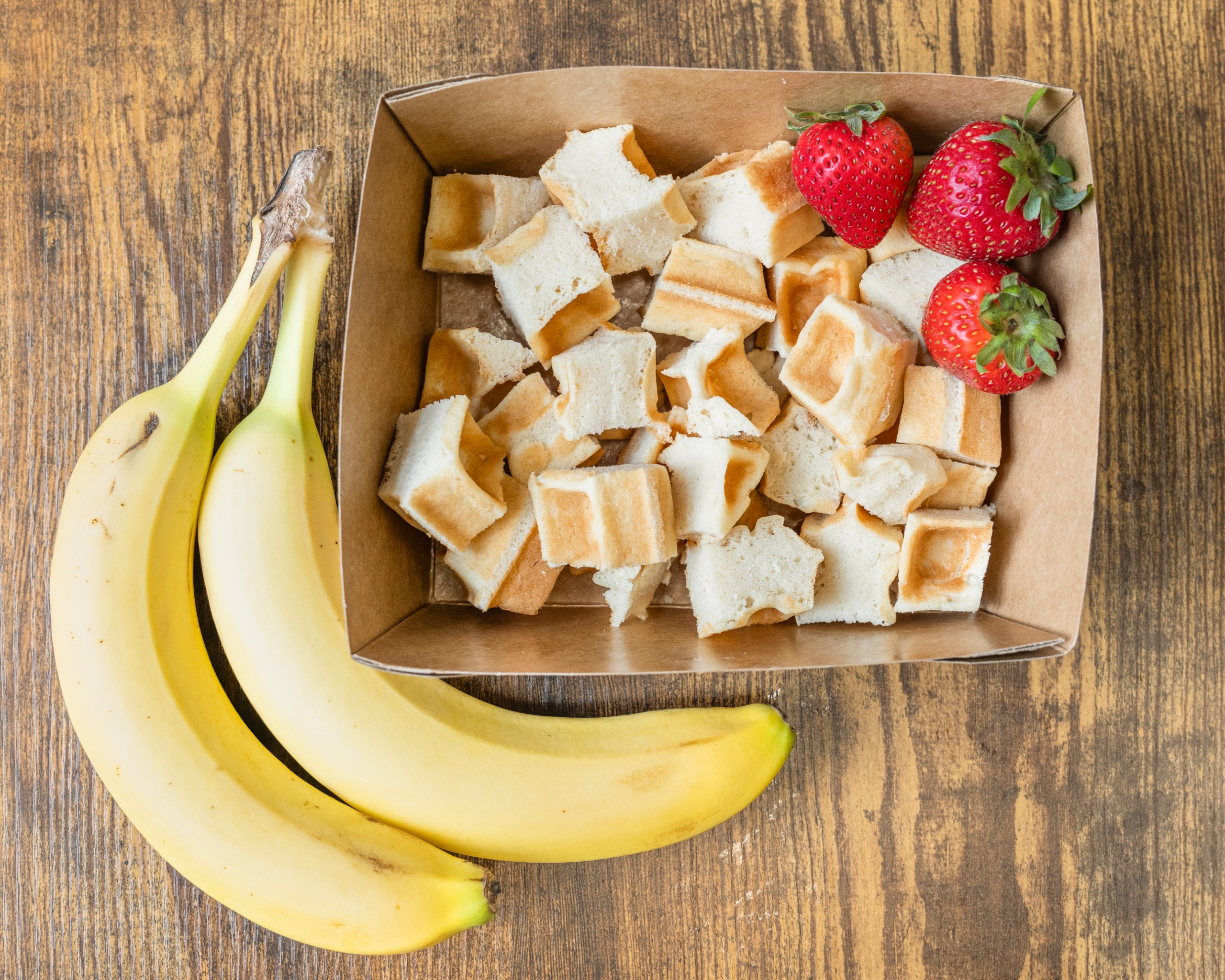 Fruity Belgian Waffle 🧇🍓🍌.