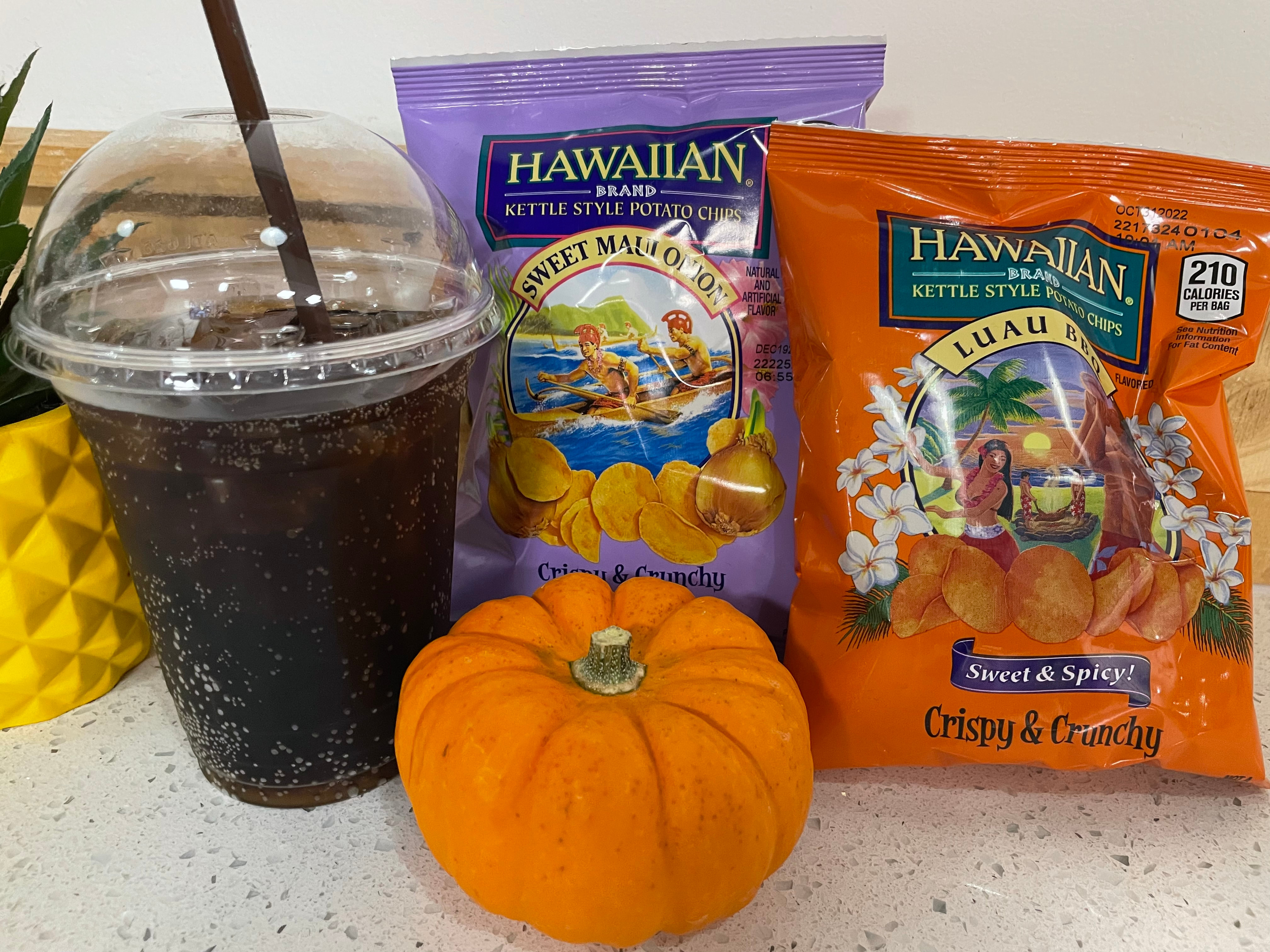 Value Combo Meal (Hawaiian Chips & 16oz Soda).