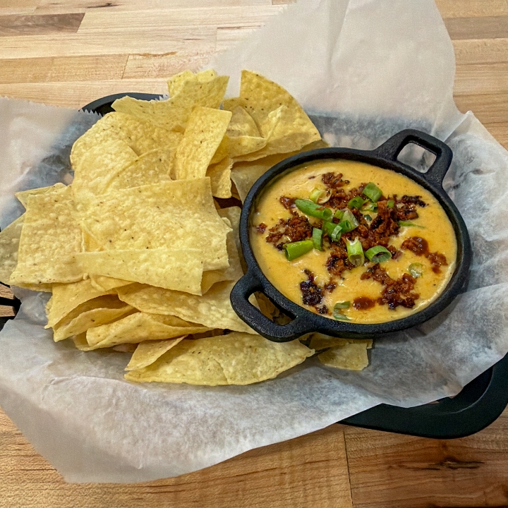 Queso con Chorizo.