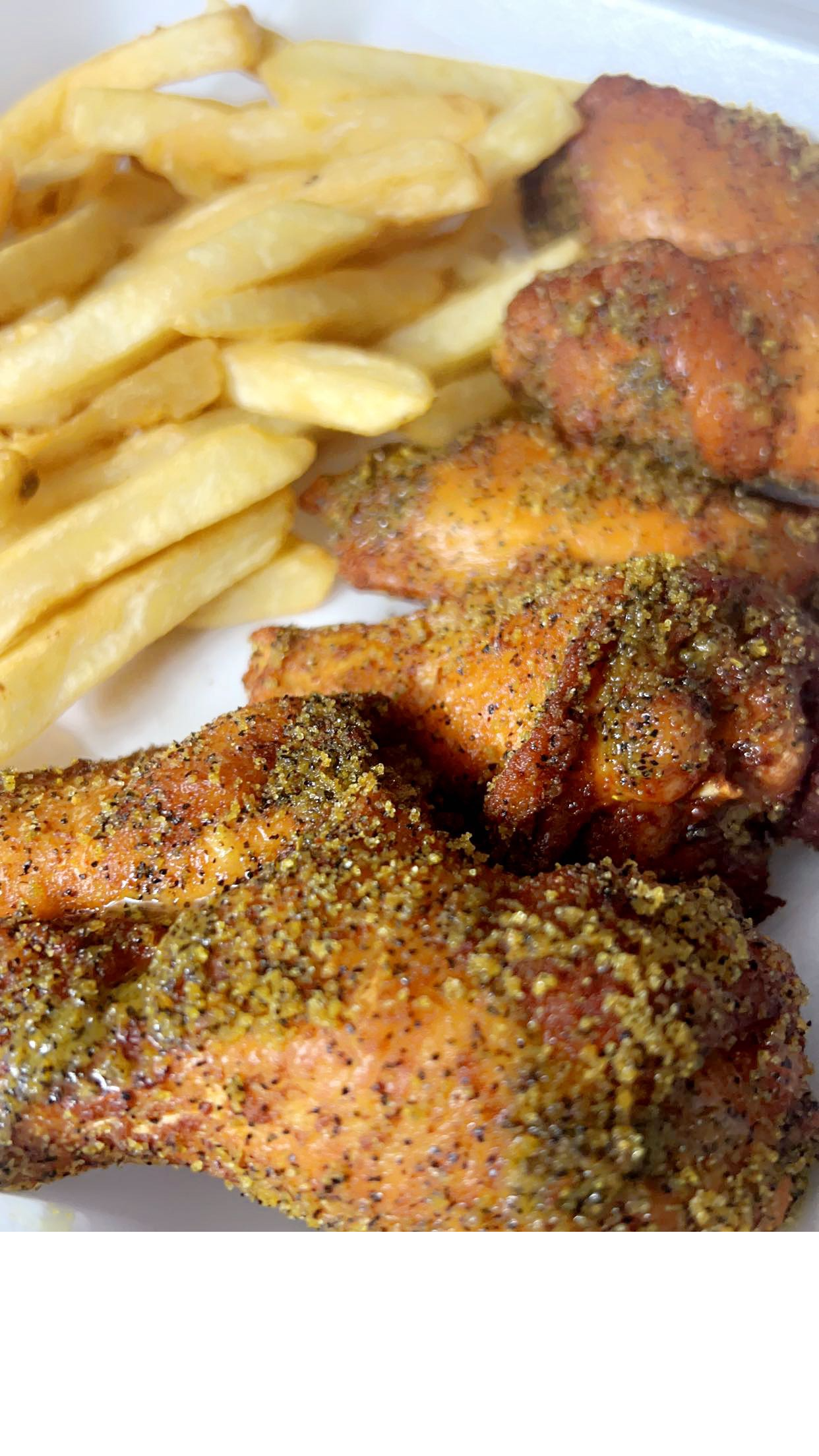 6 Pcs lemon pepper Wings.
