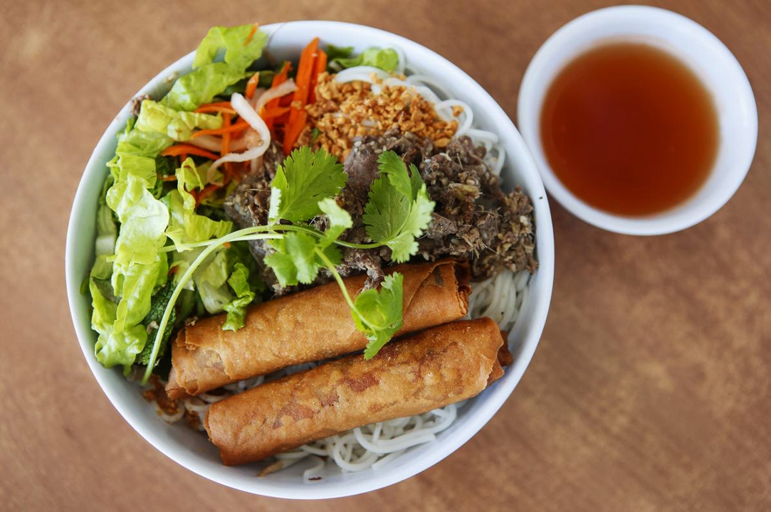 Bun Cha Gio Tom Thit Nuong.