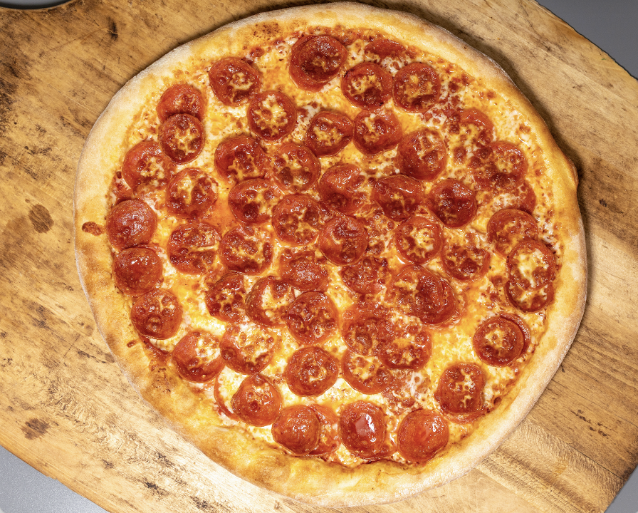 Medium Super Pepperoni Pizza.