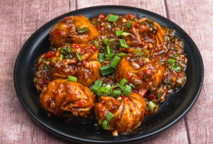 Chicken Manchurian Momos.