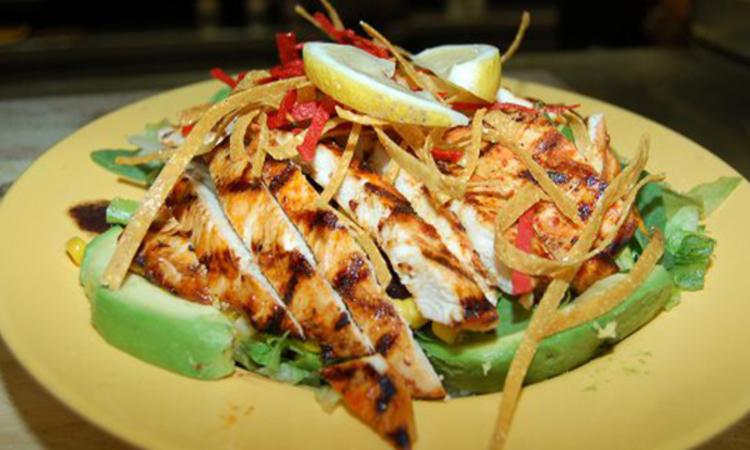 SOUTHWEST SALAD TRAY.