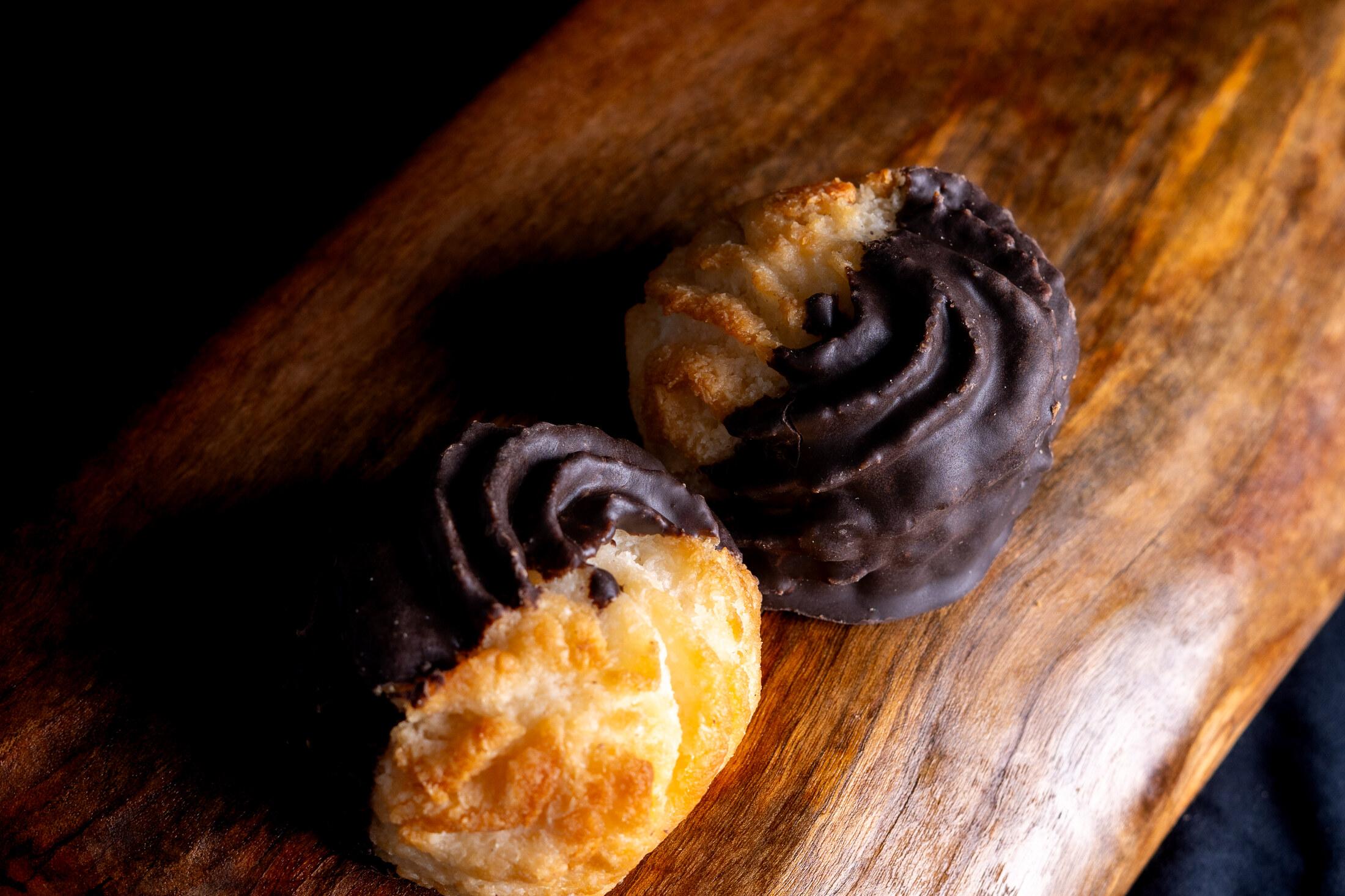 Chocolate Macaroon.