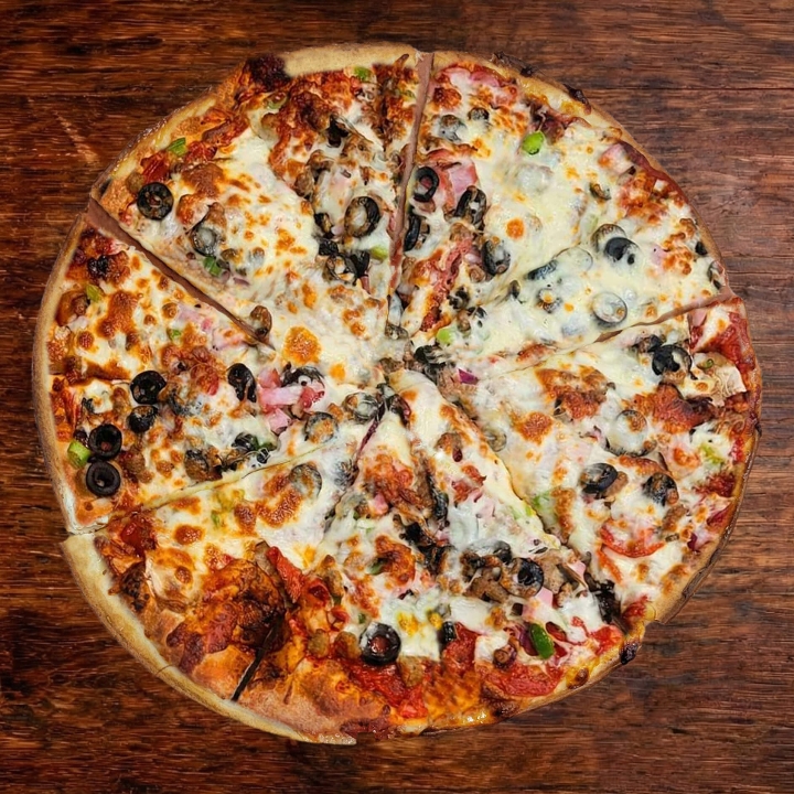 Deluxe Gluten Free Pizza.