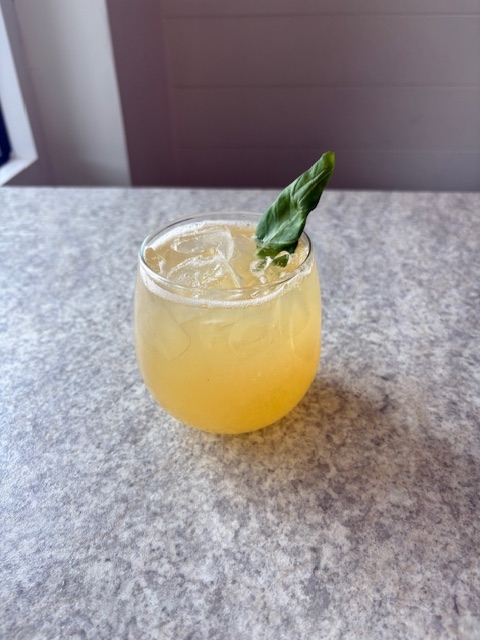 NA Ginger Peach Tonic.
