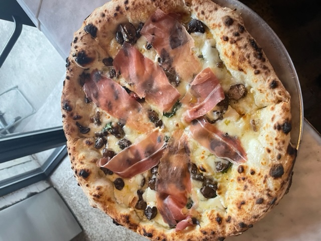 Funghi Pizza.