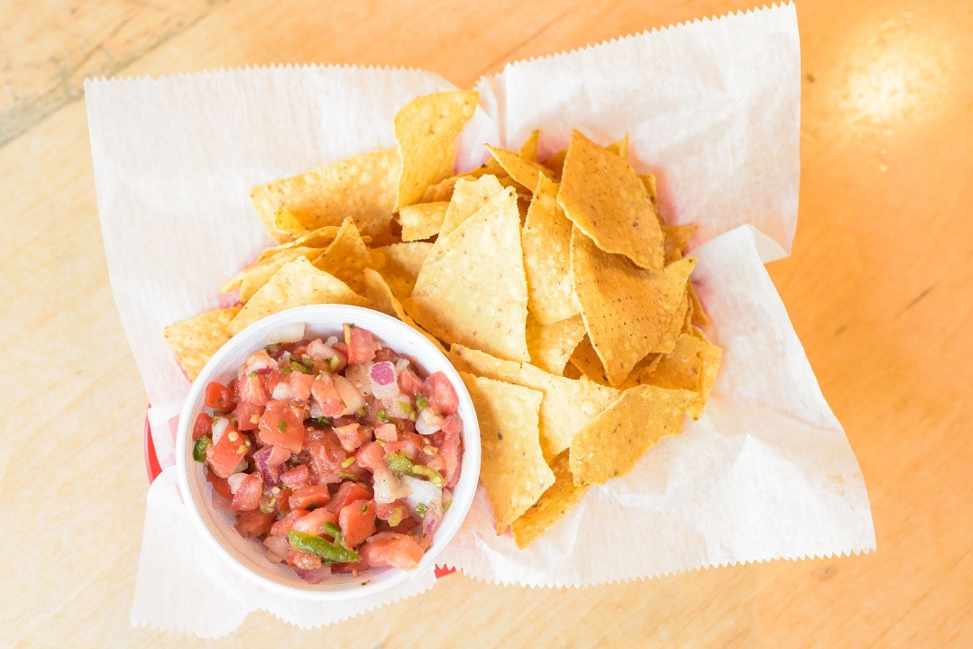 Chips & Large Salsa.