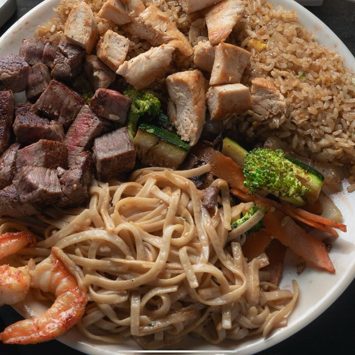 HIBACHI DINNER STEAK & CHICKEN.