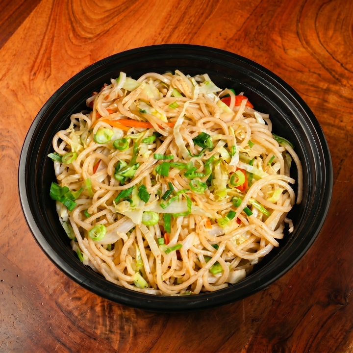 Veg Hakka Noodles.