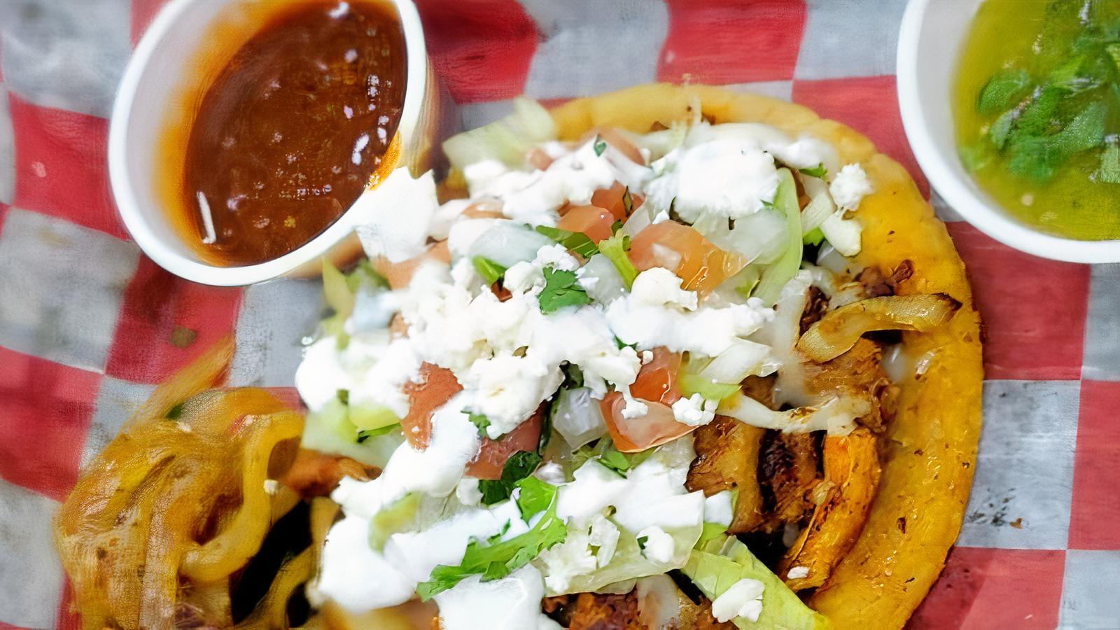 Sopes.