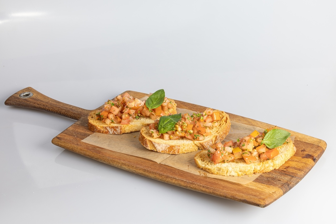 Pomodoro Bruschetta.