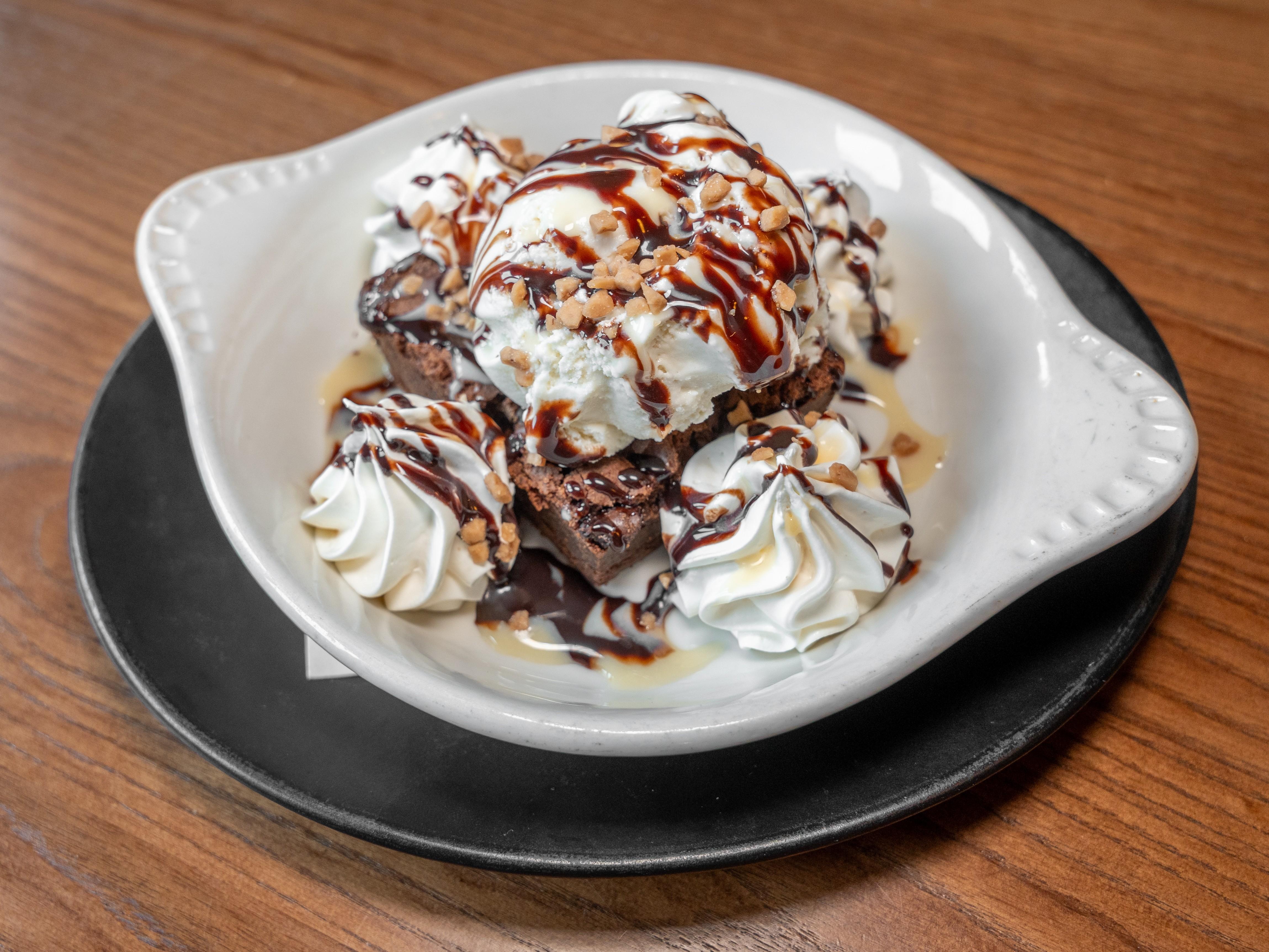 BROWNIE SUNDAE gf.