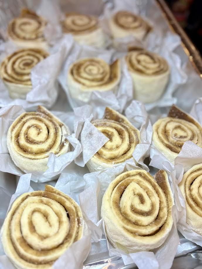 Take N' Bake Cinnamon Rolls (12).