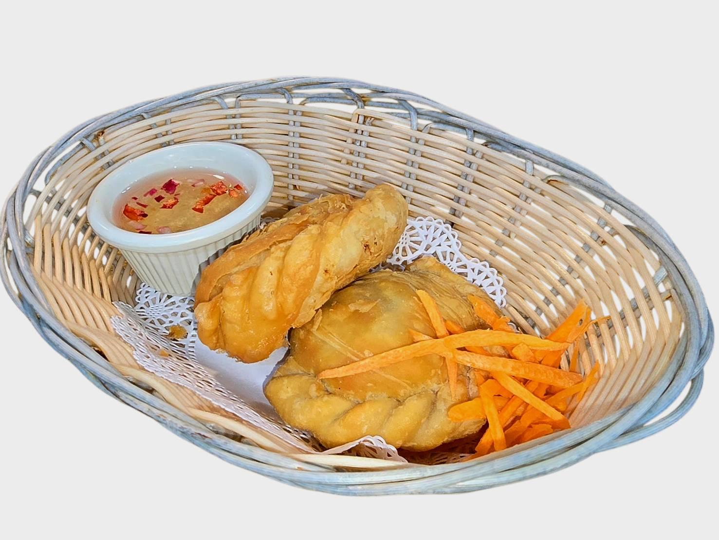 Curry Puffs  กะหรี่ปั๊บ.