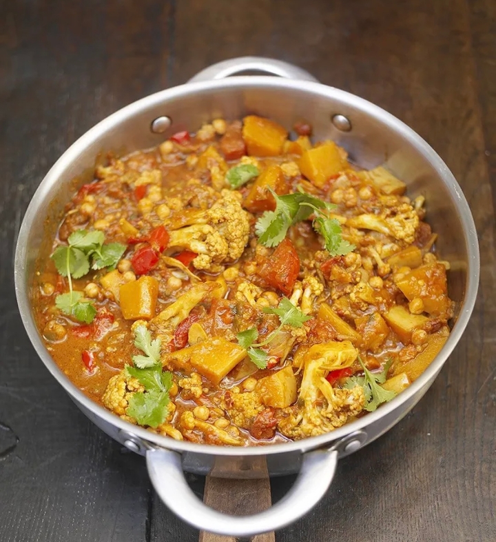 Vegetable Jalfrezi.