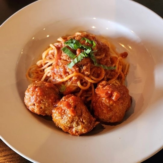 Spaghetti E Polpetta.