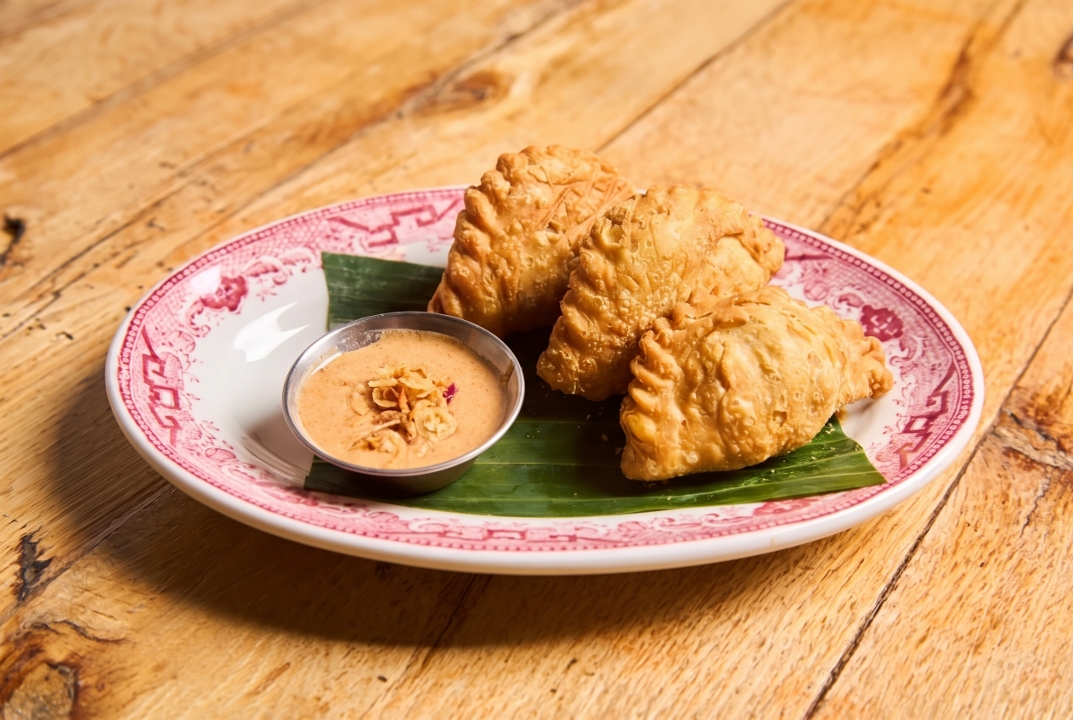 Curry Puff.