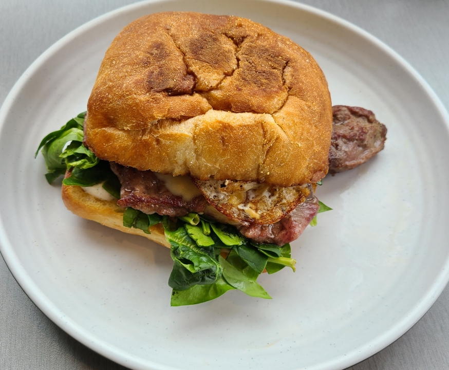 Steak & Egger.