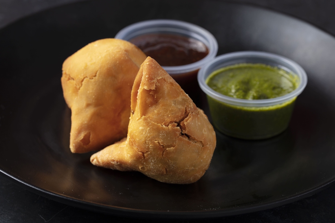 Samosa (V, D).