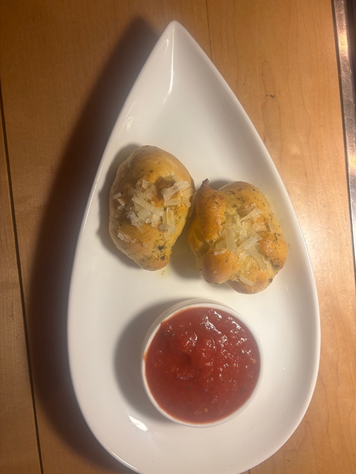 Garlic Knots.