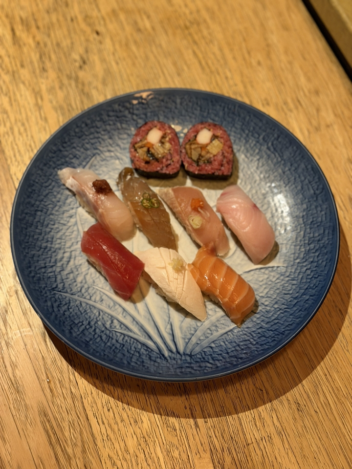 Sashimi Deluxe.